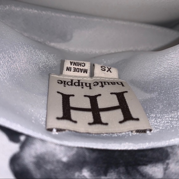 HAUTE HIPPIE | silk tank - Picture 3 of 6